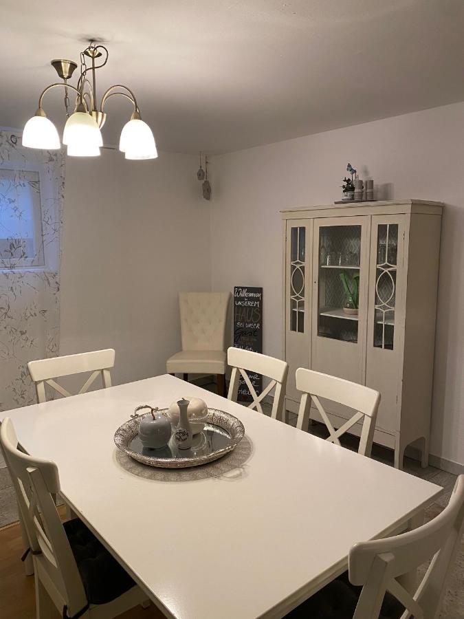 Casa Bianca Souterrain Apartment Капел-Графенхаузен Екстериор снимка